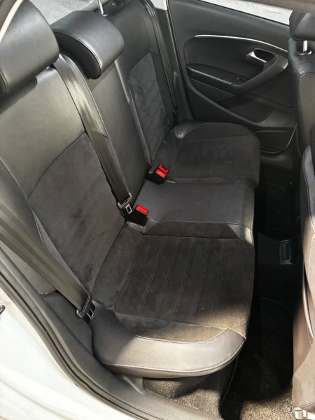 2016 Volkswagen Polo - photo 14