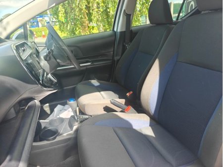 2019 Toyota Aqua - photo 9