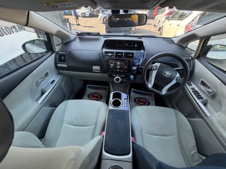 2013 Toyota Prius - photo 9