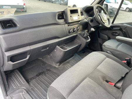 2021 Nissan NV400 - photo 18