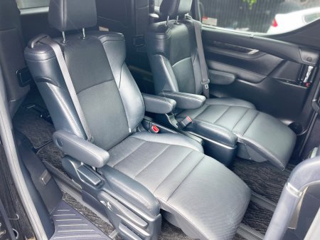 2019 Toyota Alphard - photo 14