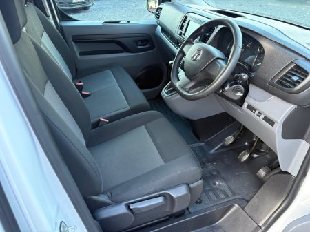 2022 Opel Vivaro - photo 17