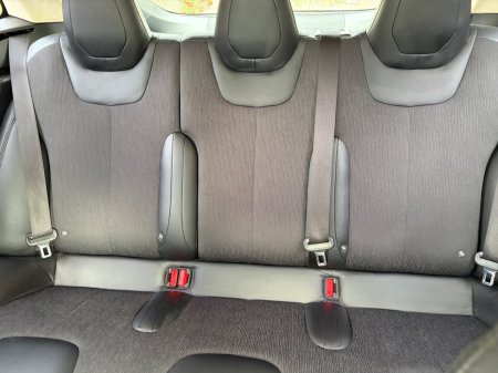 2015 Tesla Model S - photo 18