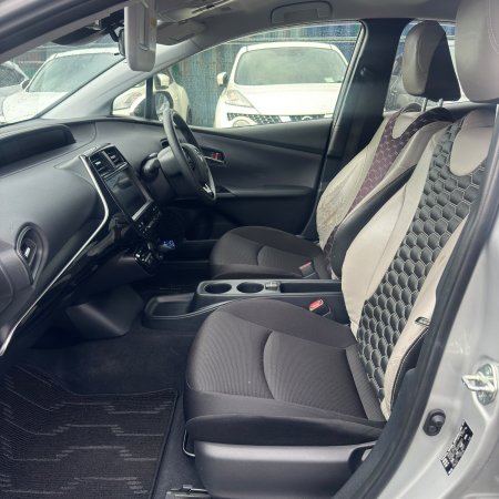 2022 Toyota Prius - photo 16