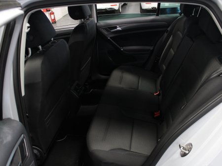 2019 Volkswagen Golf - photo 32