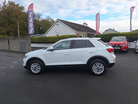 2023 Volkswagen T-Roc - photo 5