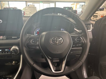 2024 Toyota RAV4 - photo 9