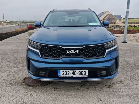 2023 Kia Sorento - photo 2