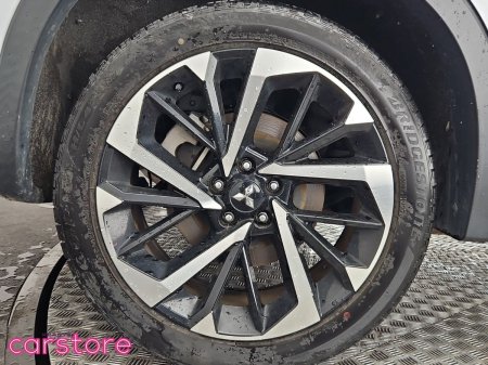 2023 Mitsubishi Outlander - photo 12