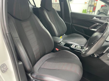 2021 Peugeot 308 - photo 7