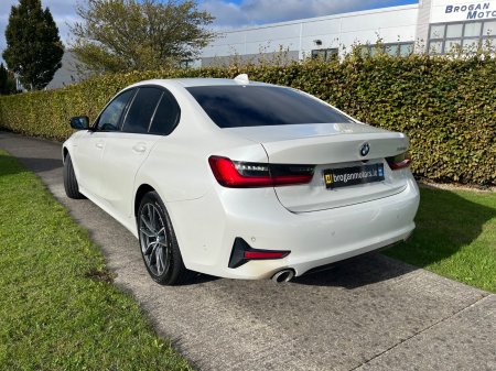2021 BMW 3-Series - photo 9