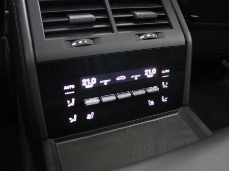 2025 Porsche Panamera - photo 26