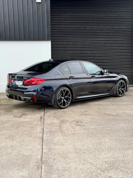 2020 BMW 5-Series - photo 11