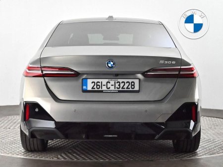 2026 BMW 5-Series - photo 15