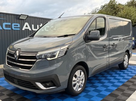 2023 Renault Trafic - photo 2