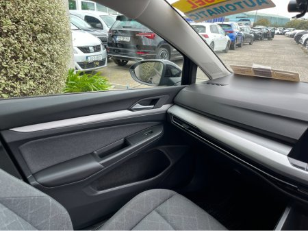 2024 Volkswagen Golf - photo 15