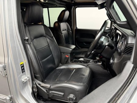 2020 Jeep Wrangler - photo 12