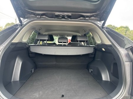 2025 Toyota RAV4 - photo 10