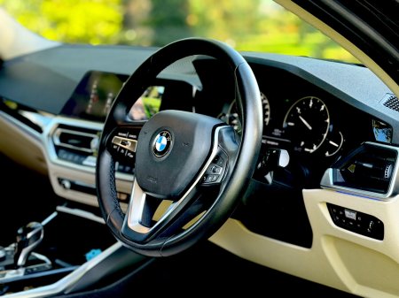 2021 BMW 3-Series - photo 17