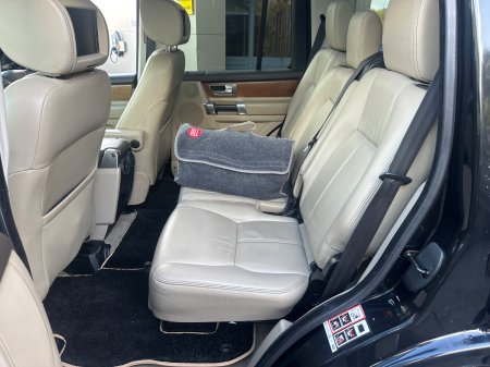 2016 Land Rover Discovery - photo 16