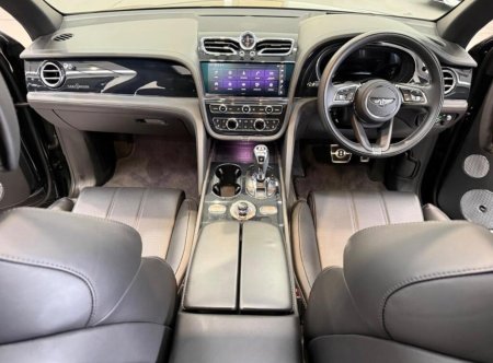 2022 Bentley Bentayga - photo 17