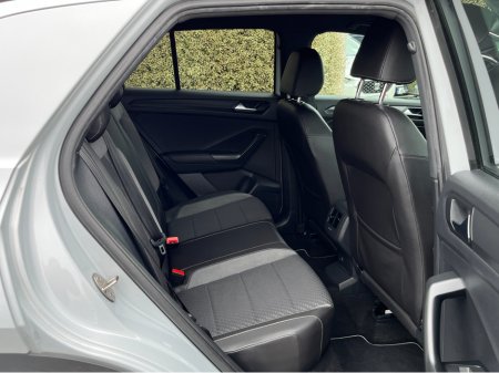2021 Volkswagen T-Roc - photo 10
