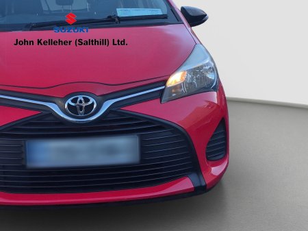 2015 Toyota Yaris - photo 3