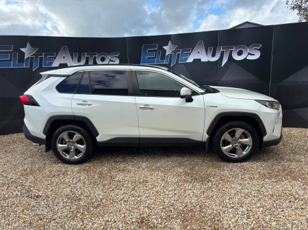 2019 Toyota RAV4 - photo 6