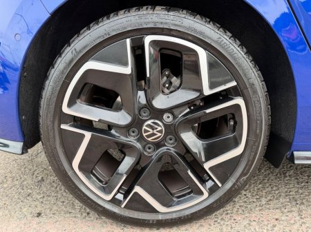 2025 Volkswagen Golf - photo 41