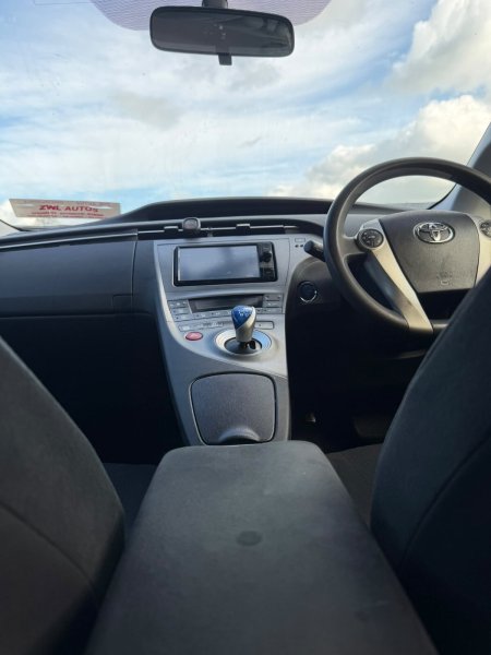 2015 Toyota Prius - photo 15