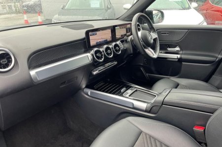 2025 Mercedes-Benz GLB - photo 18