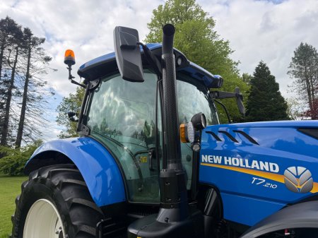 2025 New Holland T7.210 - photo 5