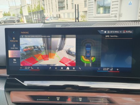 2026 BMW 5-Series - photo 8