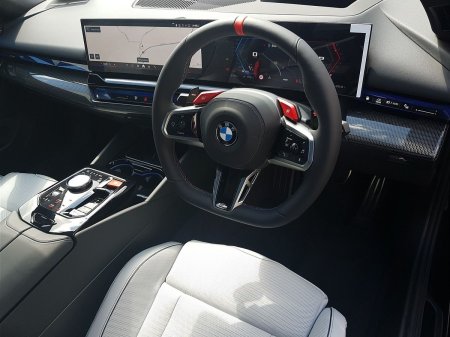 2026 BMW M5 - photo 6
