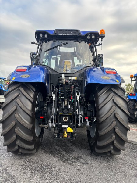 0 New Holland T7.225 - photo 2