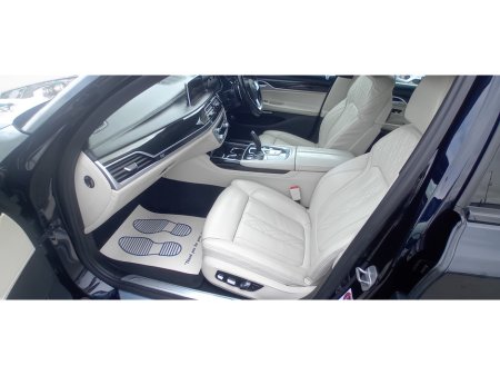 2017 BMW 7-Series - photo 22