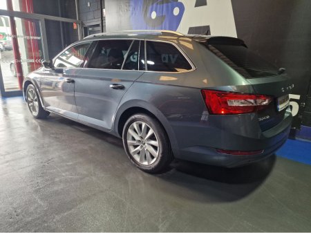 2022 Skoda Superb - photo 6