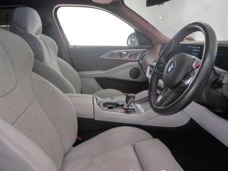 2024 BMW XM - photo 12