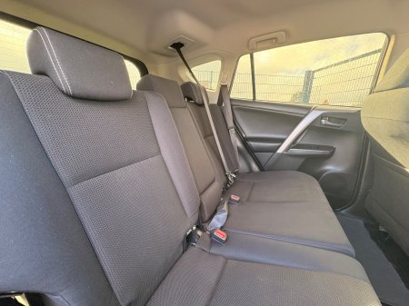 2016 Toyota RAV4 - photo 17
