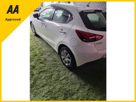 2016 Mazda Demio - photo 4