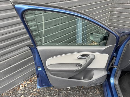 2015 Volkswagen Polo - photo 18