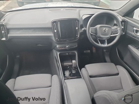 2024 Volvo XC40 - photo 8