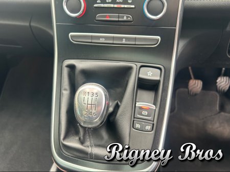 2021 Renault Grand Scenic - photo 18