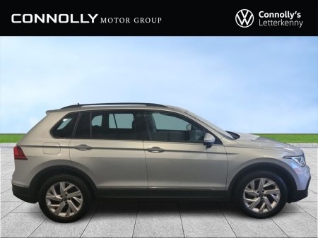 2023 Volkswagen Tiguan - photo 3
