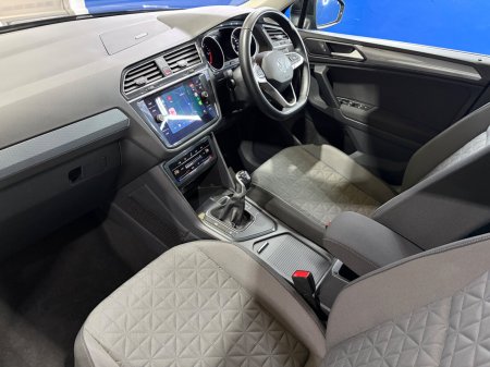 2023 Volkswagen Tiguan - photo 13