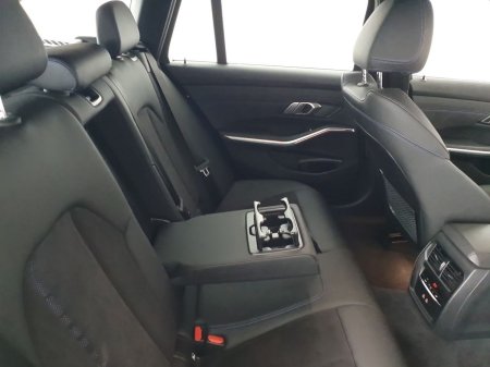 2023 BMW 3-Series - photo 22