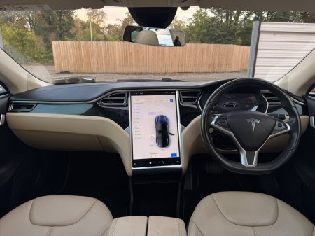2015 Tesla Model S - photo 45
