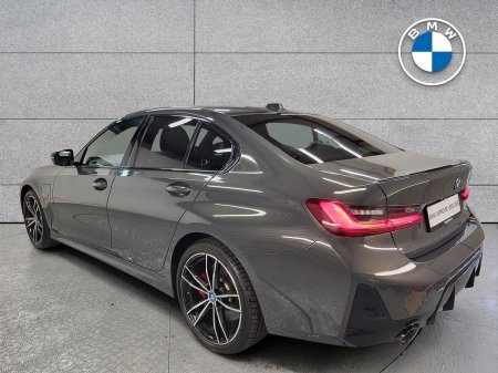 2023 BMW 3-Series - photo 2