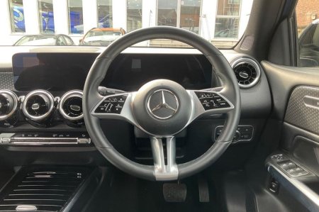 2025 Mercedes-Benz GLB - photo 12