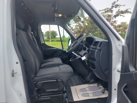 2021 Nissan NV400 - photo 13